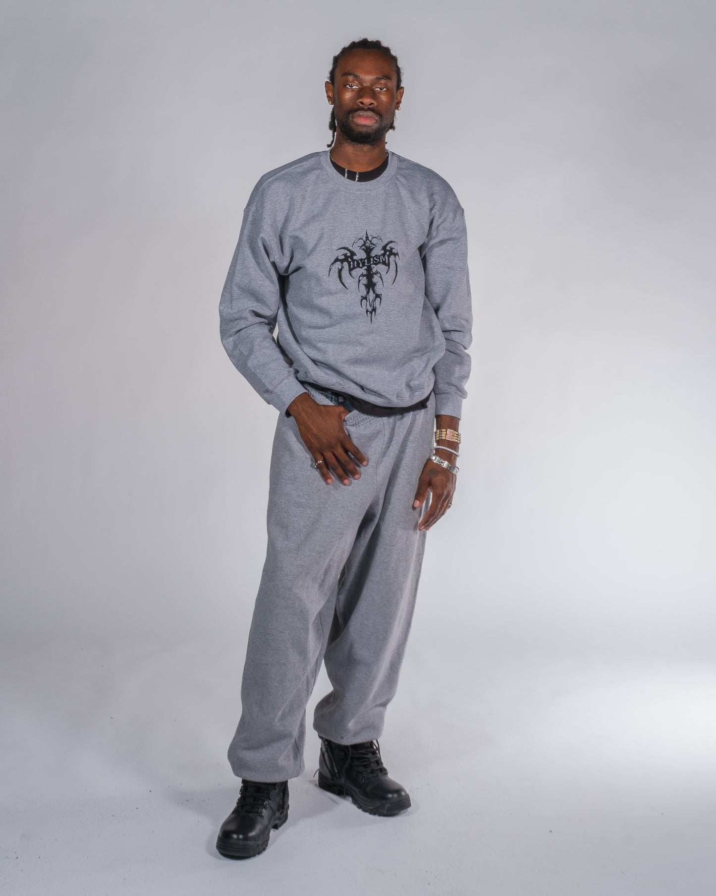 Center Pendant Crewneck