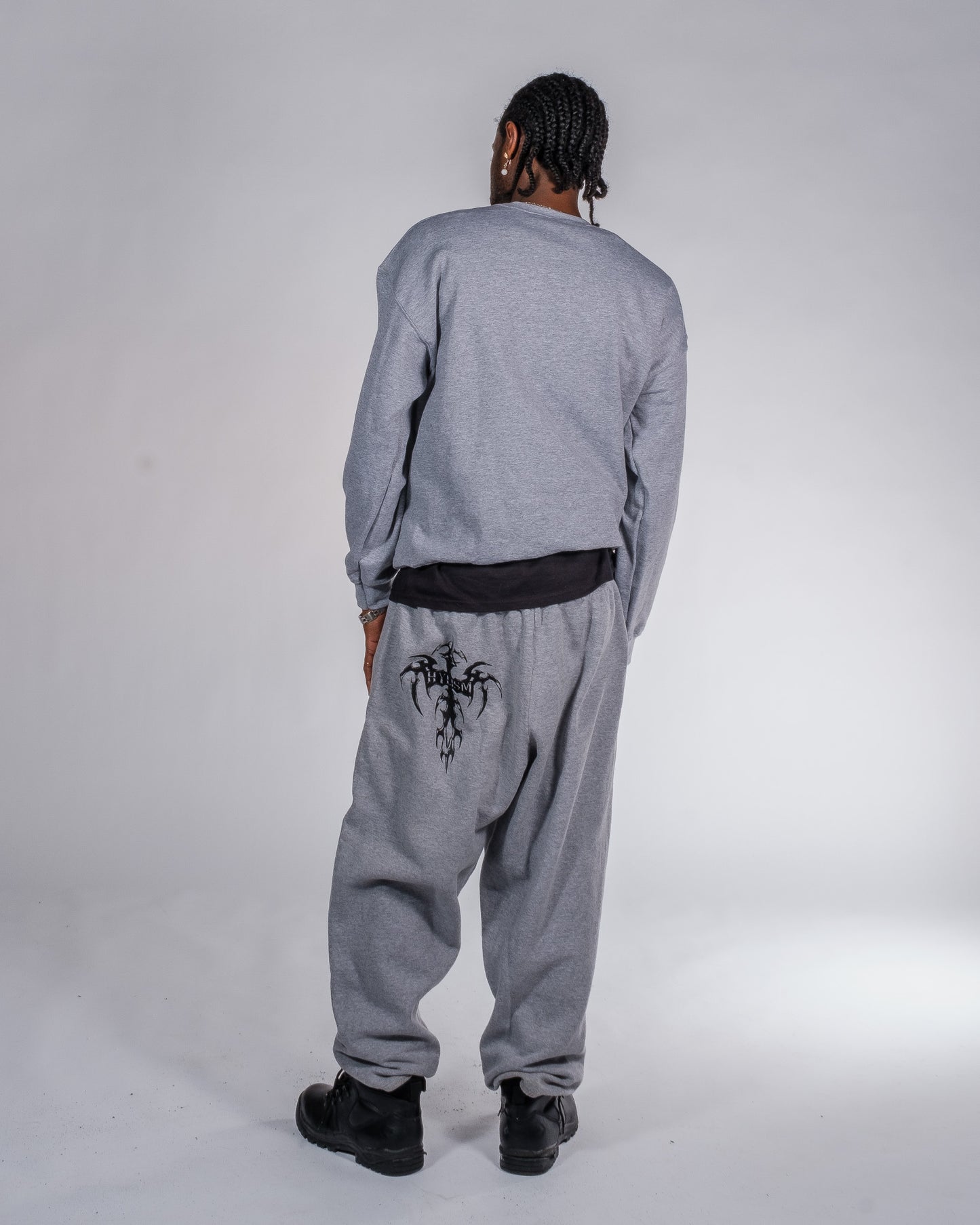 Center Pendant Crewneck